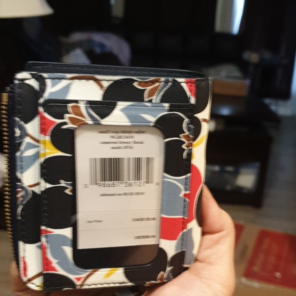 Wallet - Picture 3 of 4